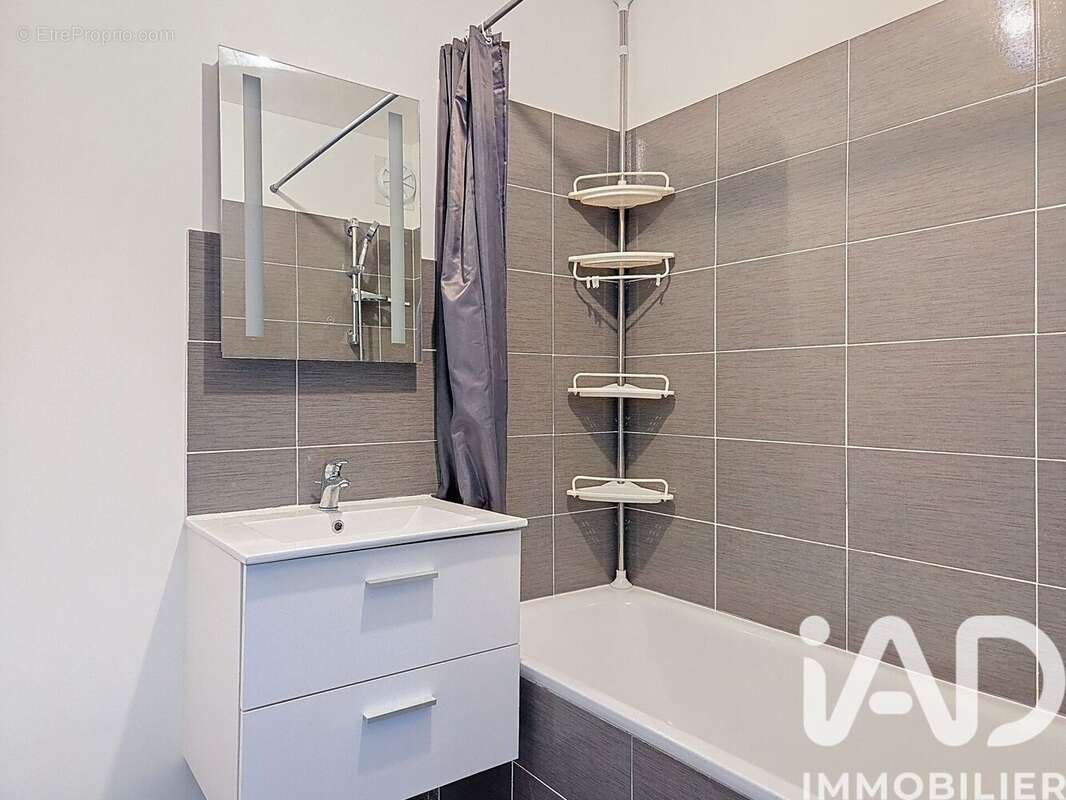 Photo 4 - Appartement à PARIS-20E