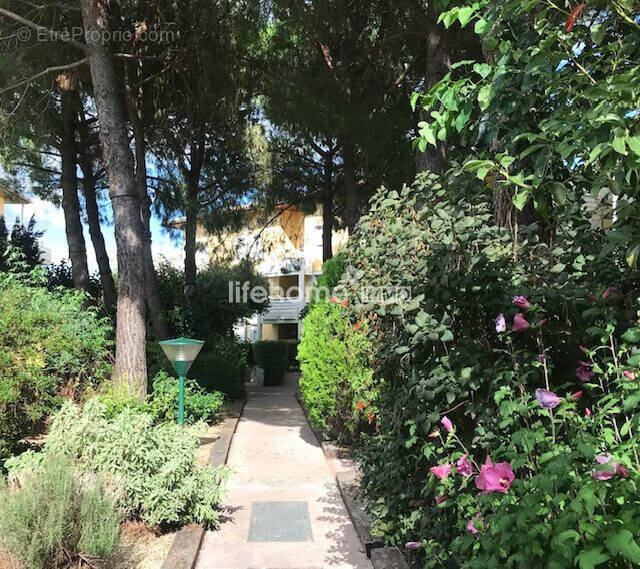 Appartement à LATTES