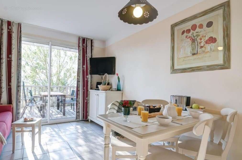 INVESTISSEMENT LOCATIF  GROSPIERRES  Résidence Tourisme Pierre & Vacances Village Le Rouret - 5,58 % de rentabilité - photo 3