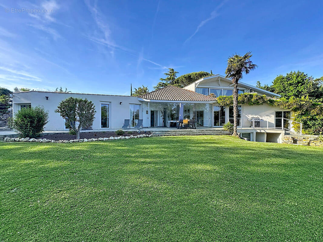 Maison à RAMONVILLE-SAINT-AGNE