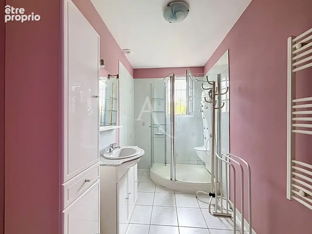 Maison vie de plain-pied  - grand terrain -  coeur de bourg - photo 12