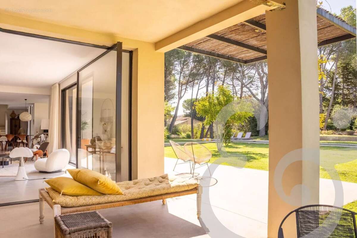 Maison à EYGALIERES