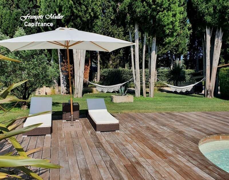 Propriété de caractère avec piscine et gîtes – Art de vivre en Provence - photo 4