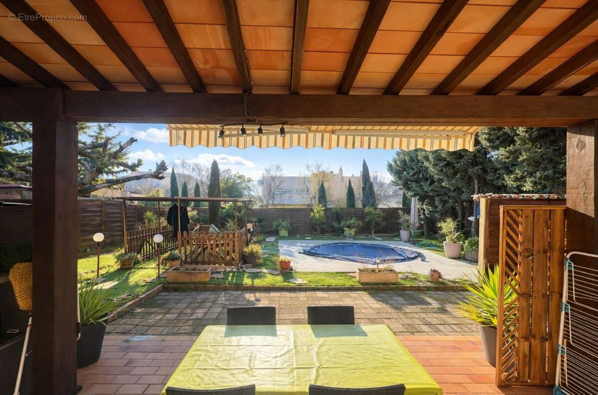 Maison à LES ANGLES