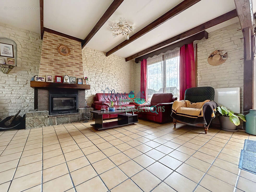 Maison 123 m² à Saint-Maurice-D'etelan  - photo 2
