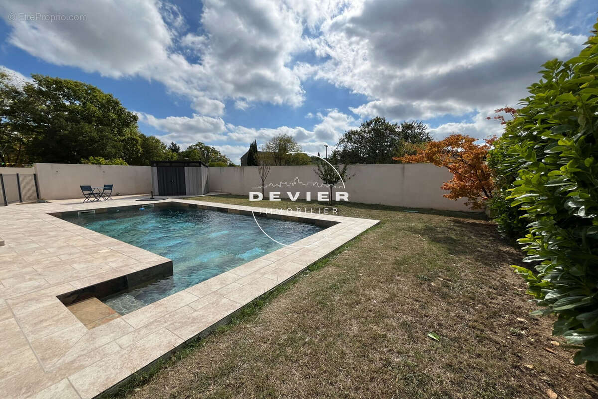 Maison à SAINT-GENIES-DES-MOURGUES