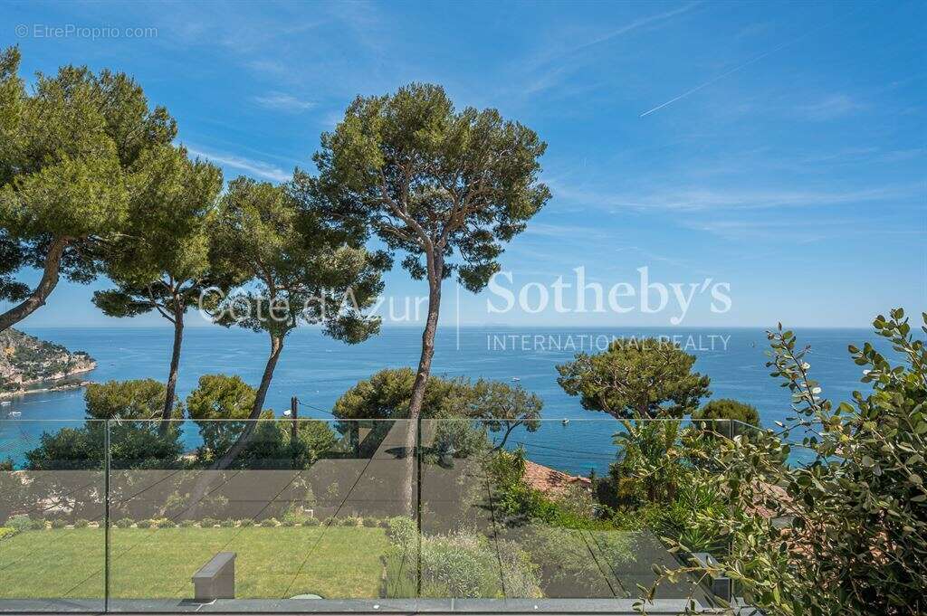 Maison à EZE