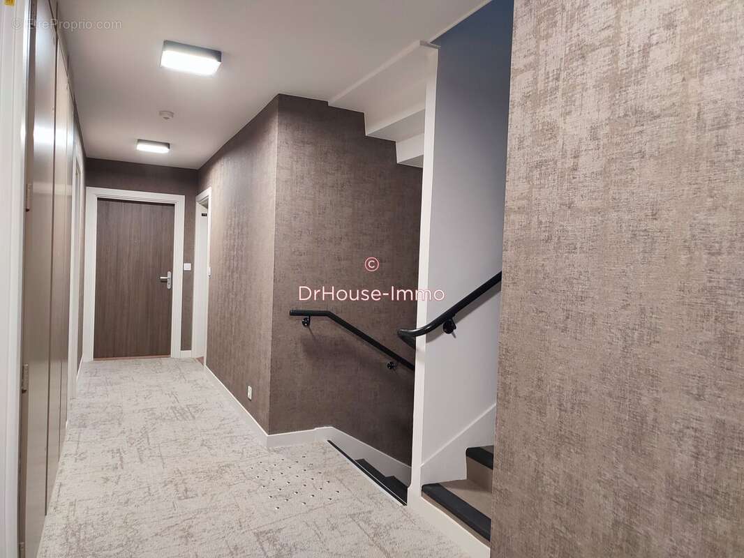 Appartement à CORMELLES-LE-ROYAL