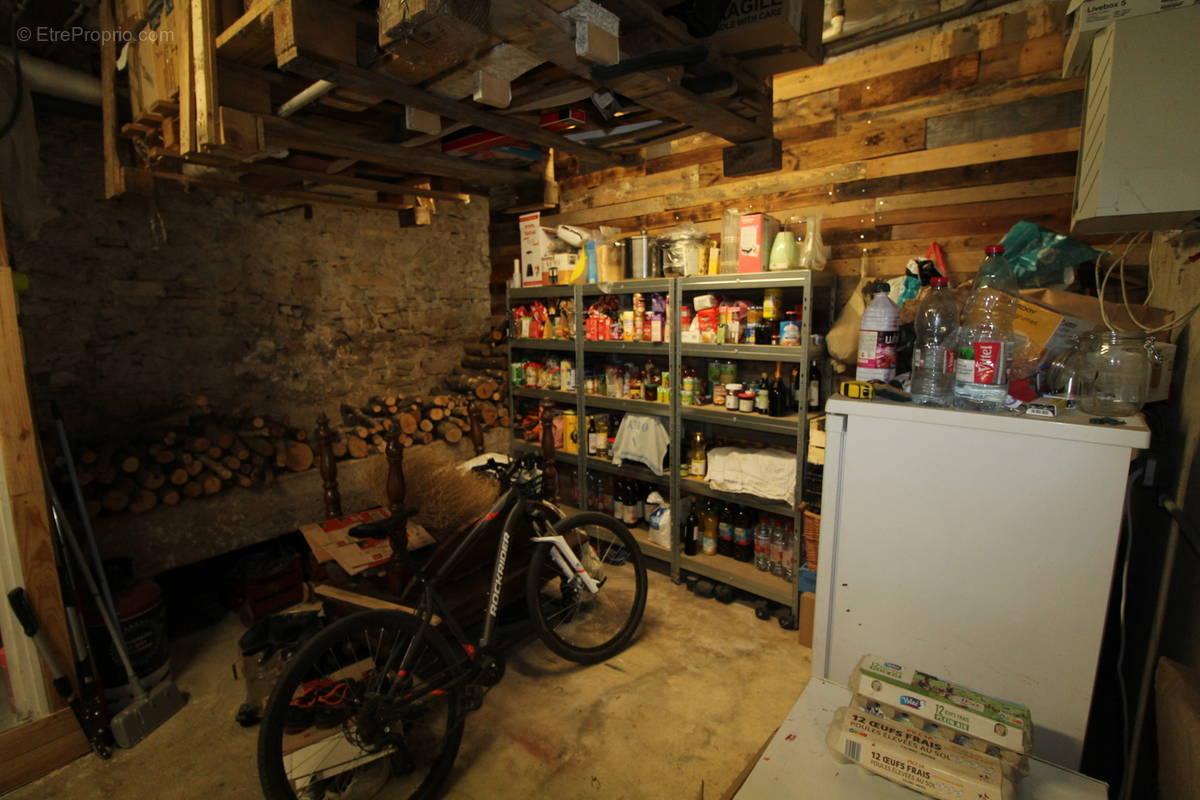 Maison à SAINT-LAURENT-DE-LA-CABRERISSE