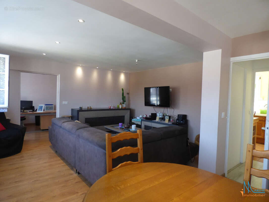 Maison à ROUXMESNIL-BOUTEILLES