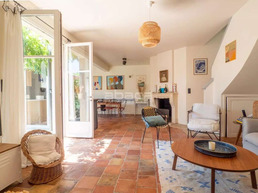 Maison à LES PORTES-EN-RE