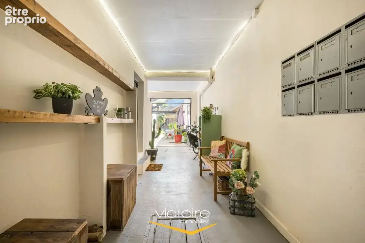 Maison T6 lumineuse et traversante - 4 ch + dépendance - Terrasse et jardin - photo 12