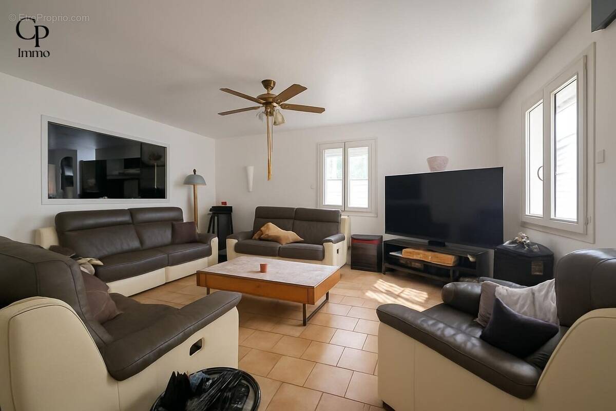 Maison 133 m² à La Breille-Les-Pins  - photo 3