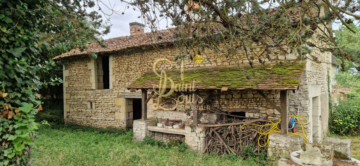 Ancien relais de poste 5 chambres et piece de reception de 120 m2 en bords de riviere - photo 19