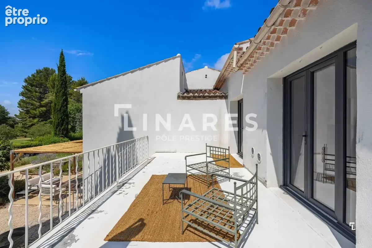 LA MOLIÈRE - Maison familiale de 248 m² avec piscine - Résidence sécurisée - 13100 Aix-en-Provence - photo 5