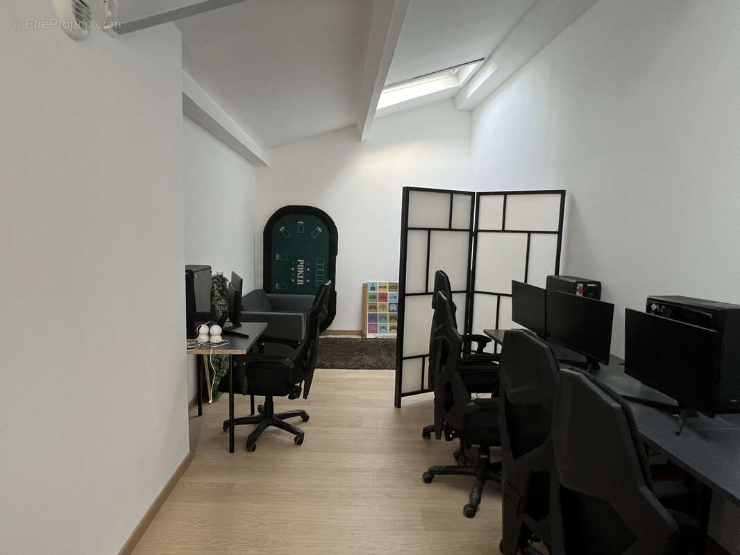Secteur cormontreuil -  opportunite local commercial de 118m2 avec vitrine - photo 5