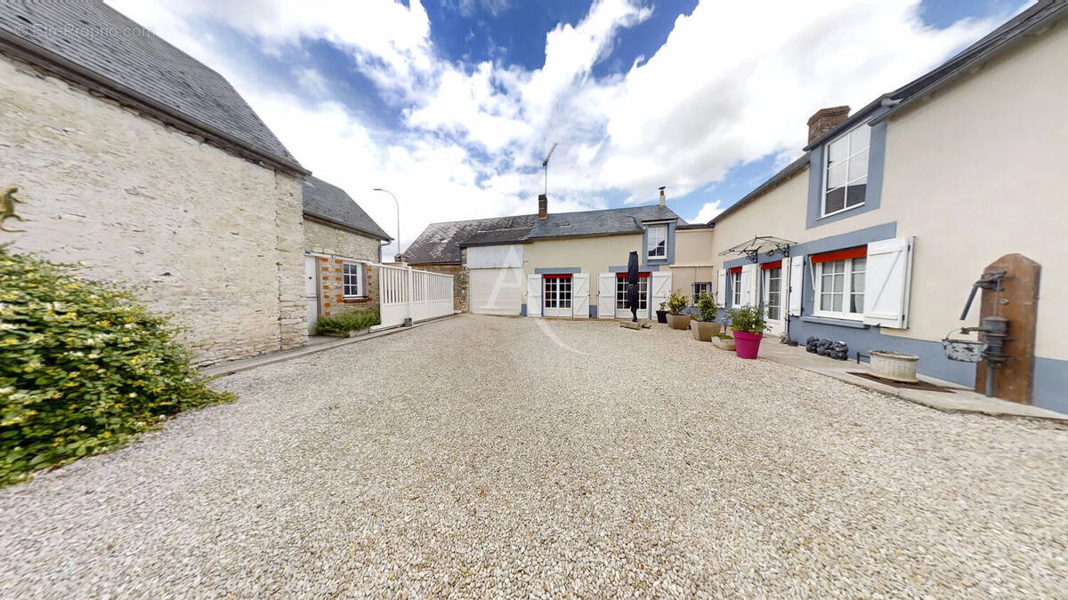 Maison à OUTARVILLE