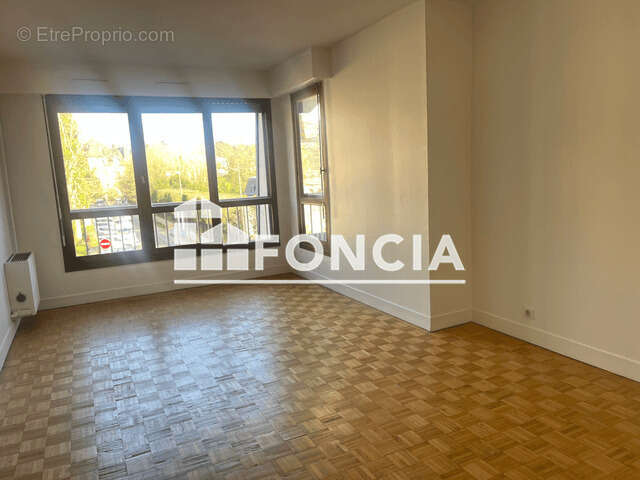 Appartement à VERSAILLES