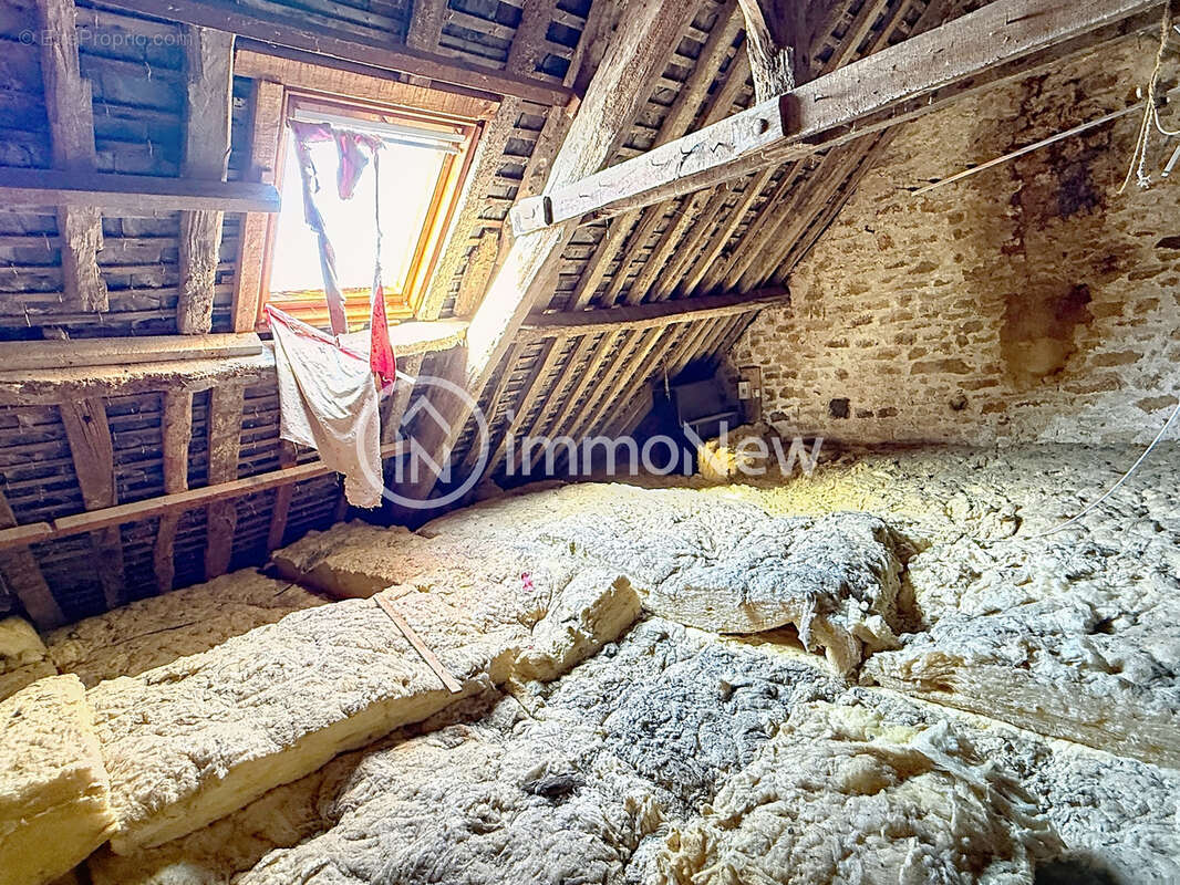 Maison à LE VAL-SAINT-PERE