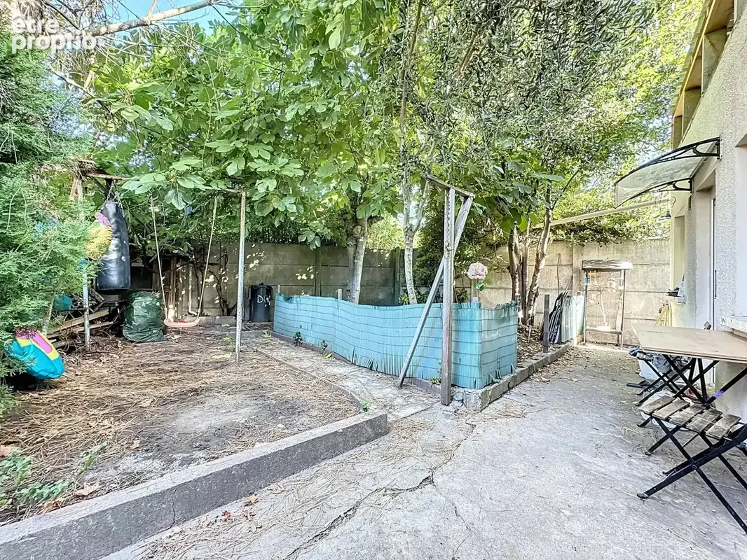 Maison 107 m² à Saint-Denis  - photo 4
