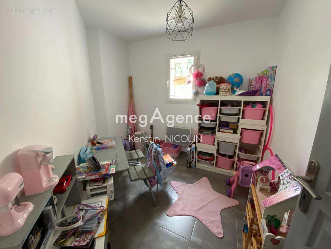 Maison à MEOUNES-LES-MONTRIEUX