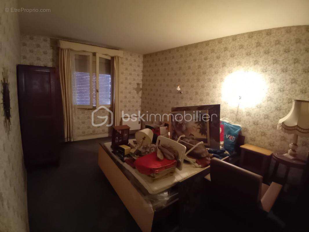 Maison à BONNETABLE