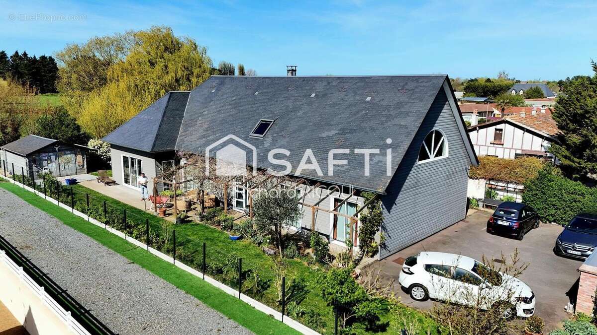 Maison 196 m² à Cabourg  - photo 2