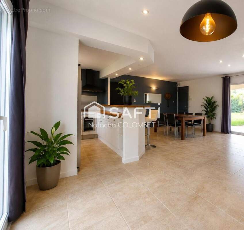 Maison 99 m² à Saint-Clement  - photo 9