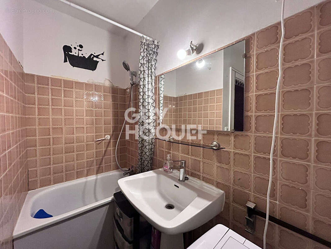 Appartement à FRESNES