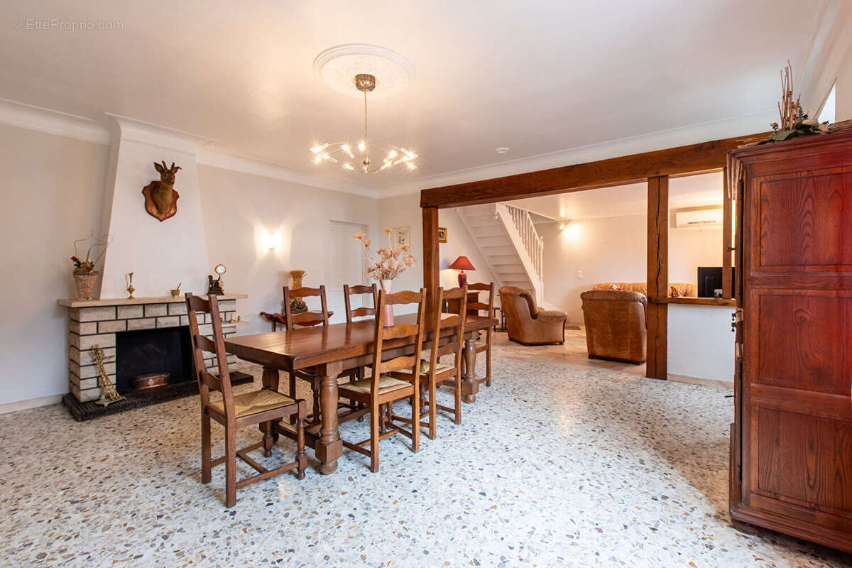 Maison à EUGENIE-LES-BAINS