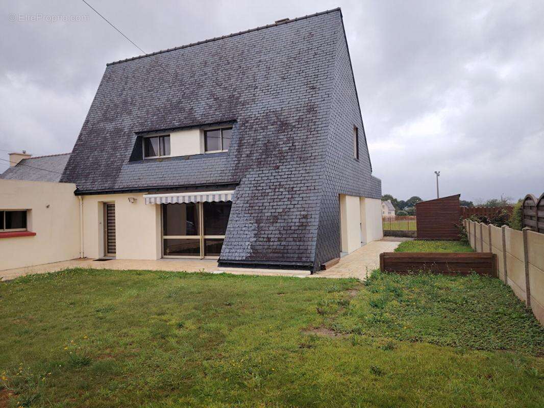 Maison à PLENEE-JUGON