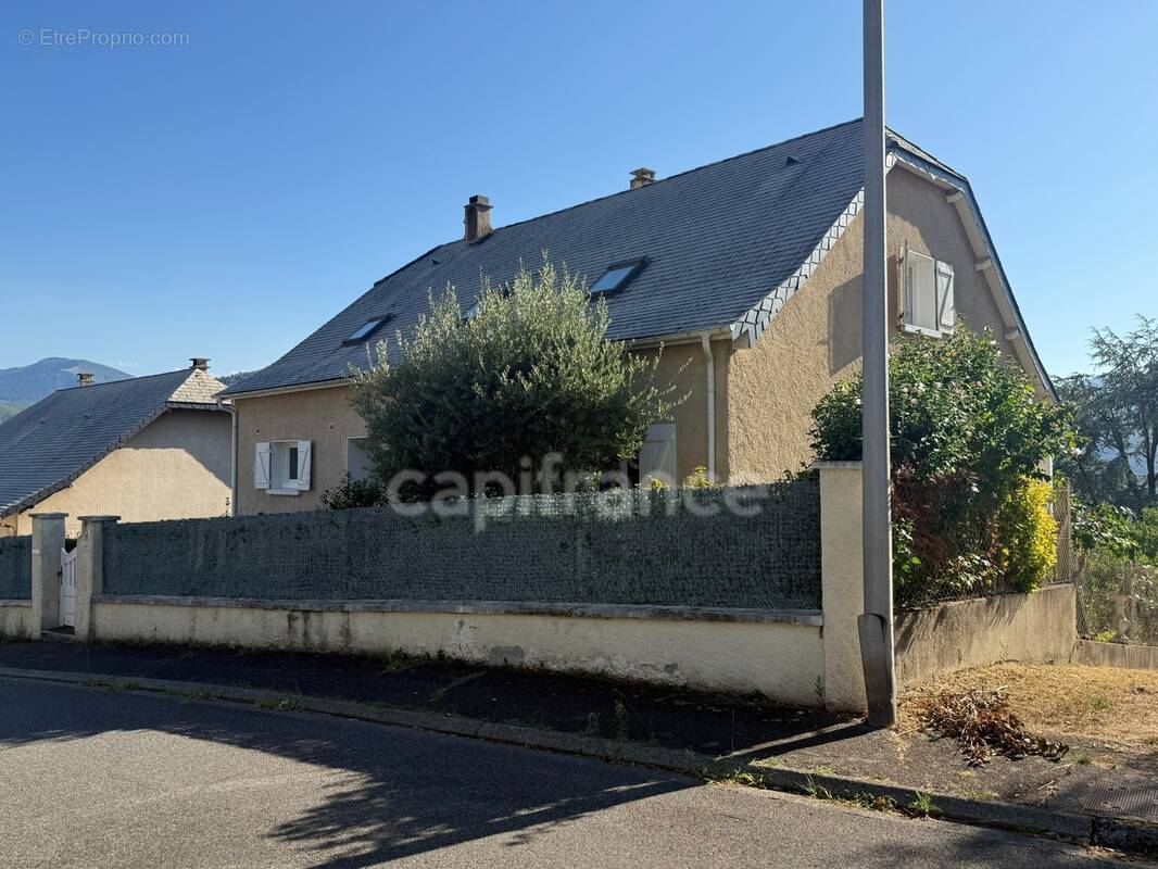 Maison à LOURDES