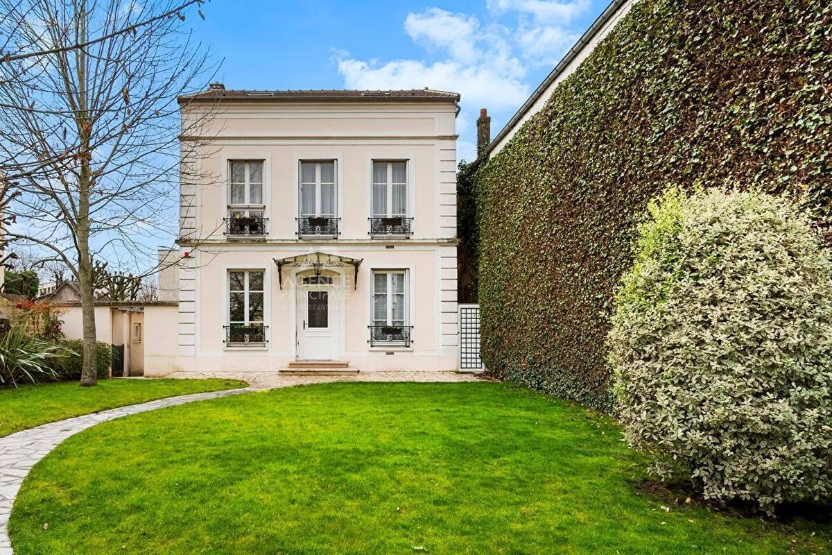 Maison à SAINT-GERMAIN-EN-LAYE