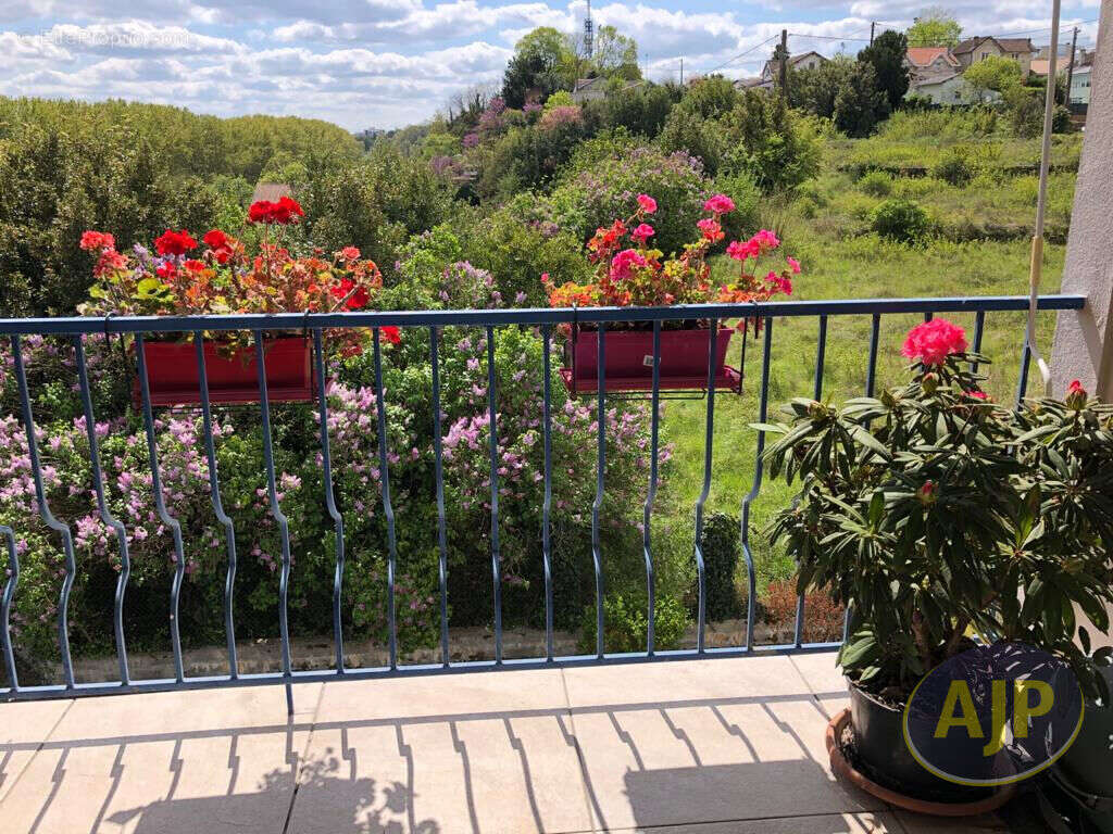 Appartement à SAINTES