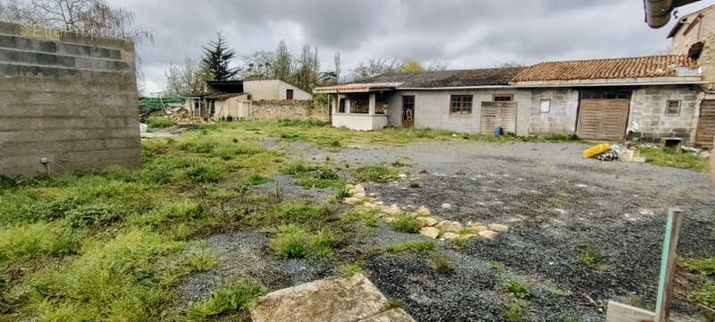 Maison à vendre 6 pièces SAINT JOUIN DE MARNES (79) - photo 13