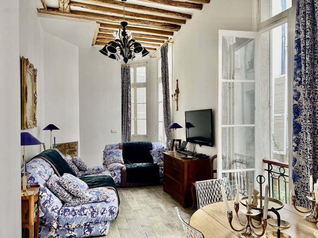 Appartement à PARIS-6E