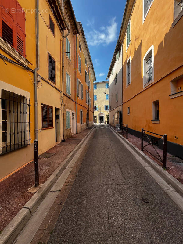 Maison à LA VALETTE-DU-VAR