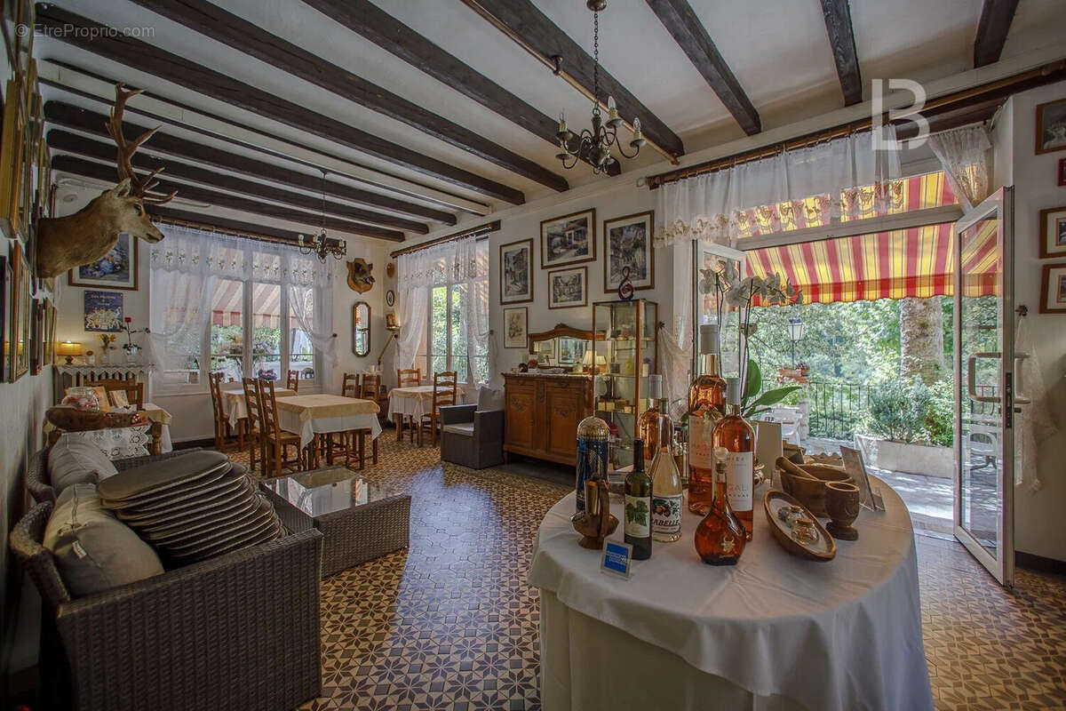 Maison à TOURRETTES-SUR-LOUP