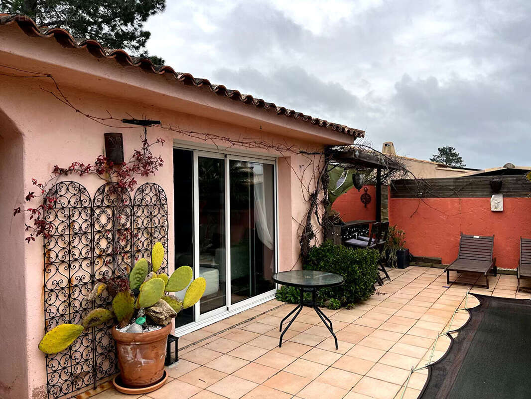 Maison à SAN-GAVINO-DI-CARBINI