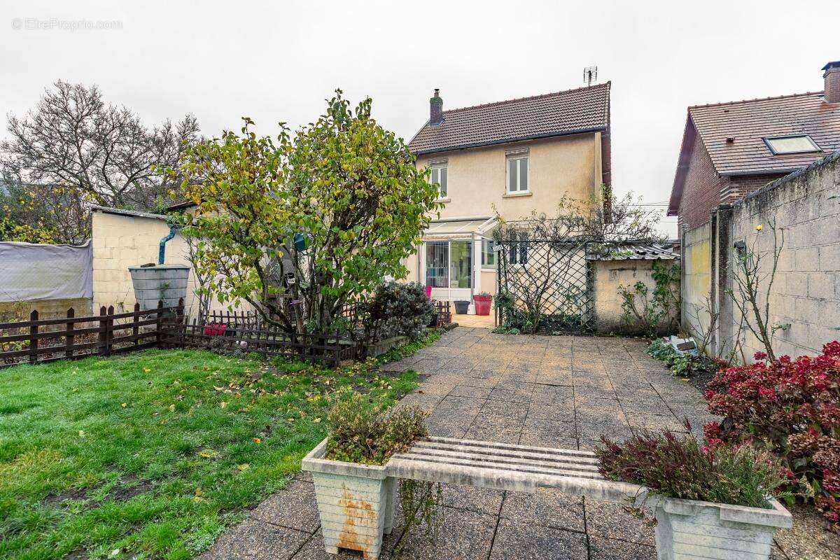 Maison à TERGNIER