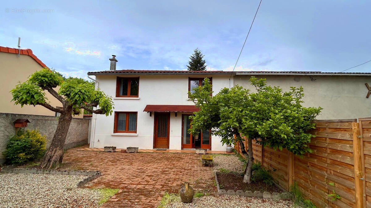 Maison à ORLEAT