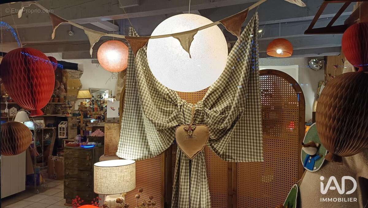 Photo 8 - Commerce à MEZE