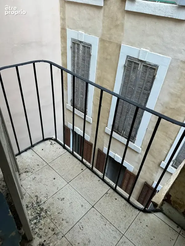Type 2/3 - 55 m2 - rue d'italie - prefecture 13006 - vide - residence principale - photo 17