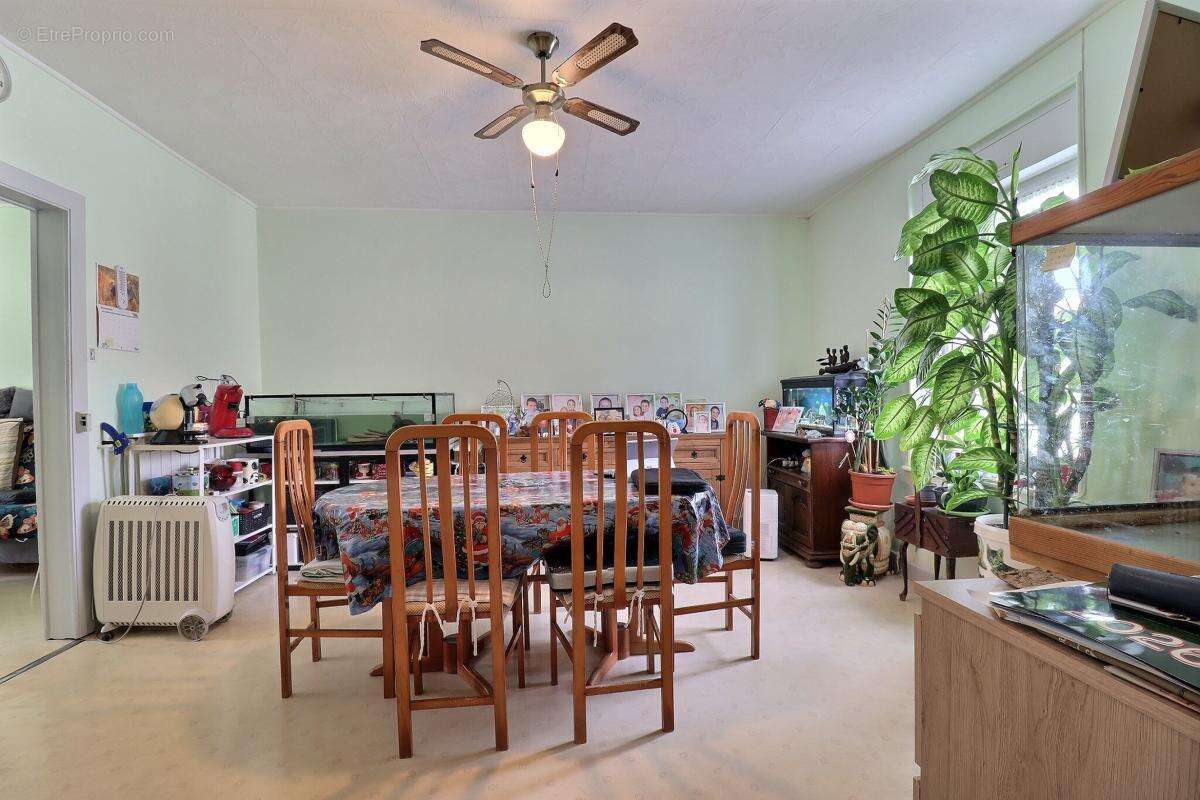 Maison à THAON-LES-VOSGES