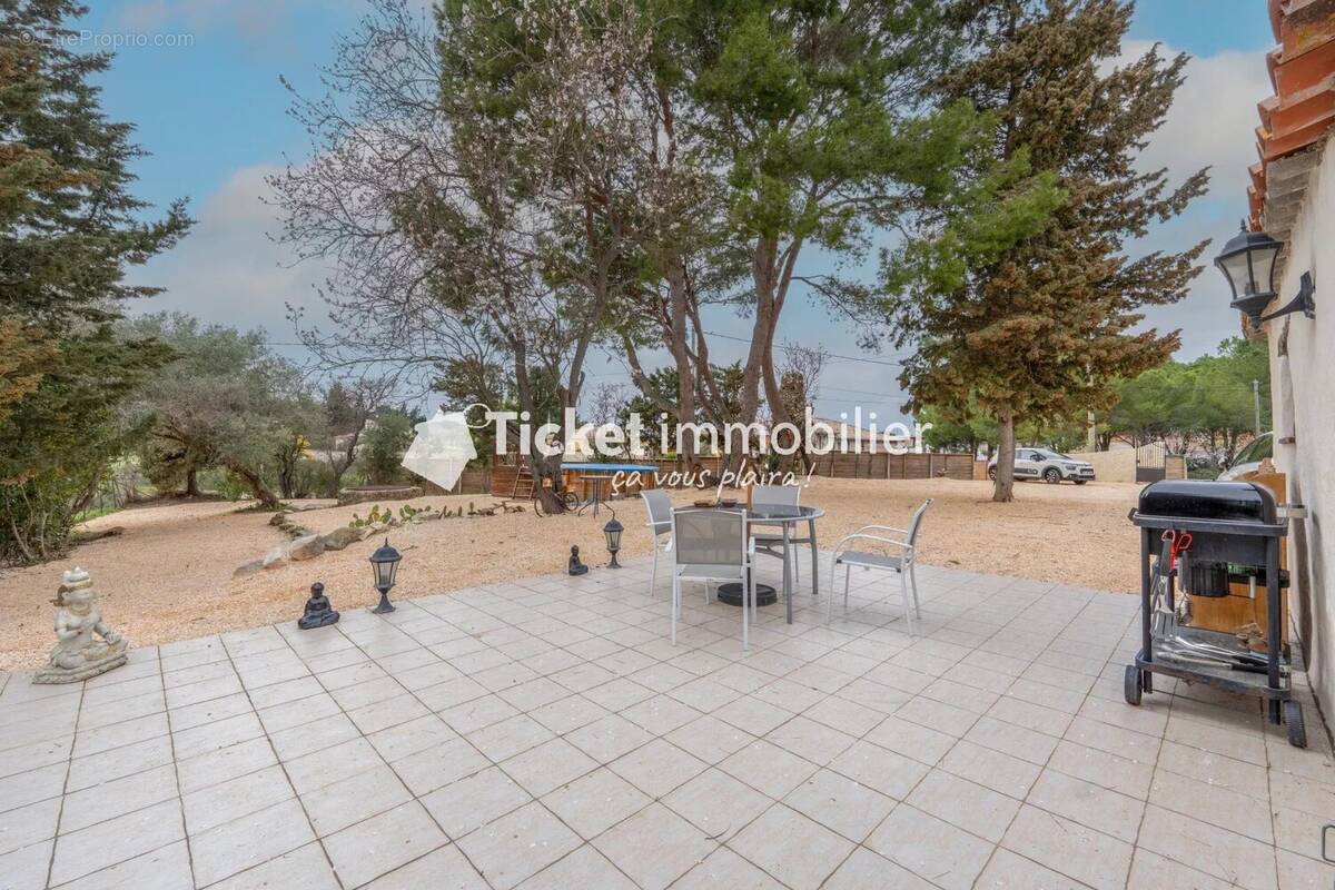 Maison à CUXAC-D&#039;AUDE