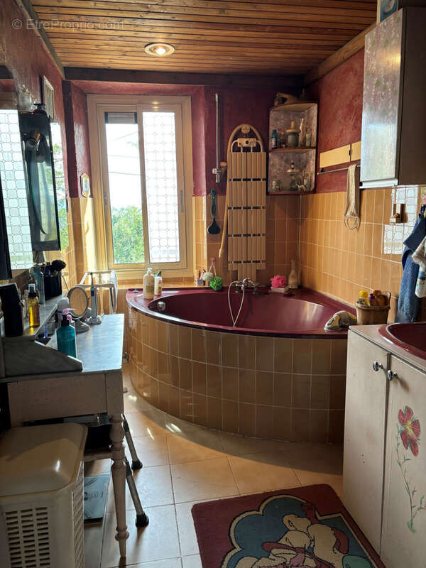 Maison à LA GARDE-FREINET