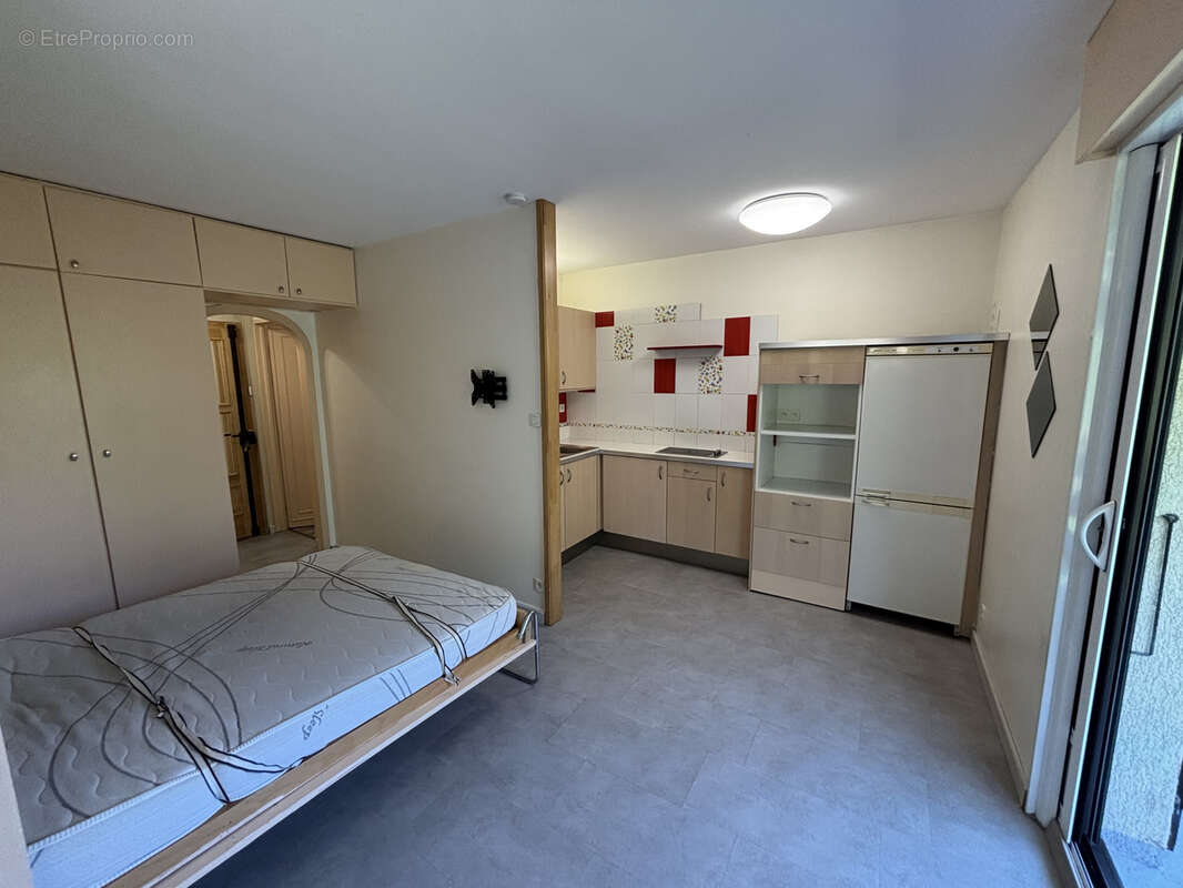 Appartement à COLLONGES-SOUS-SALEVE