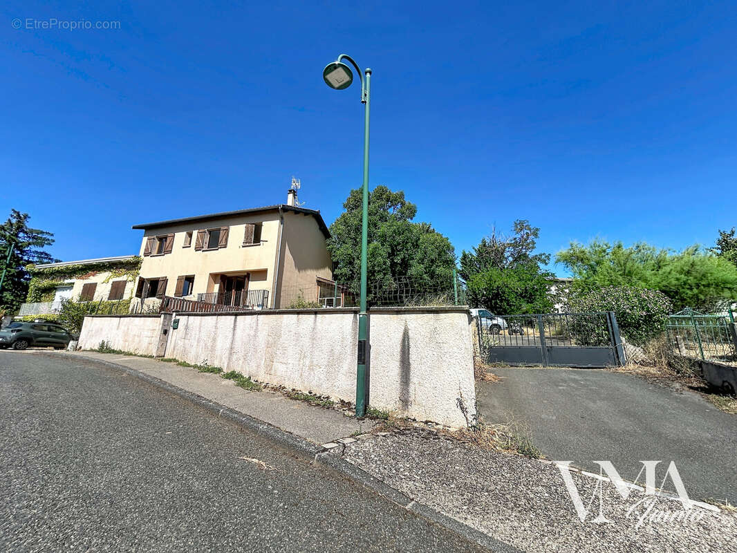 Maison 5 chambres 170m2 - photo 17