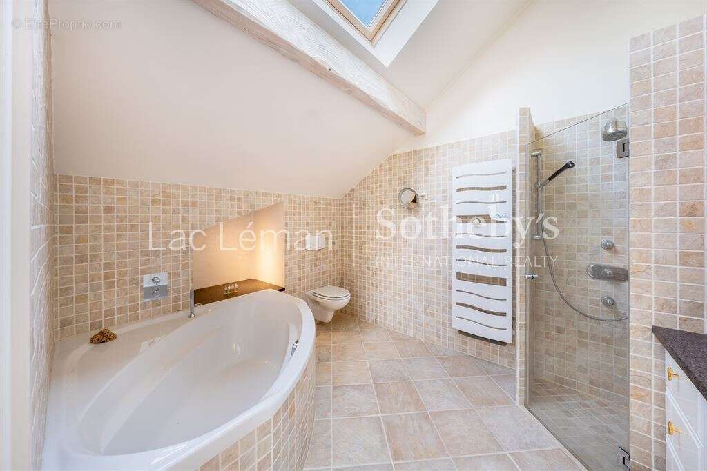 Maison à CHENS-SUR-LEMAN