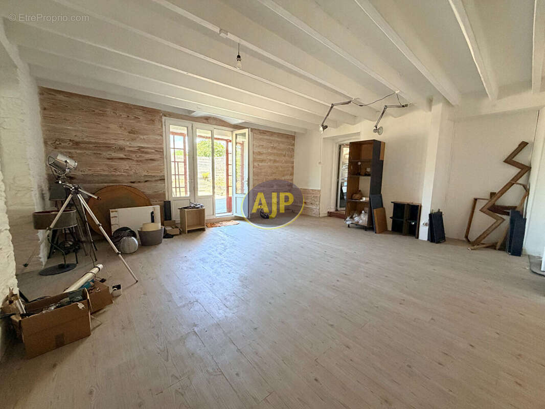 Deux maison d'habitation 7 pièces - Bourg de Sainte Anne sur Vilaine - photo 5